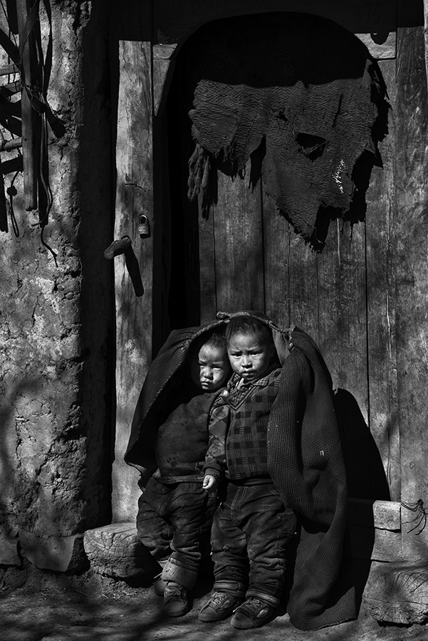 The Children  of Dalian  Mountains  China