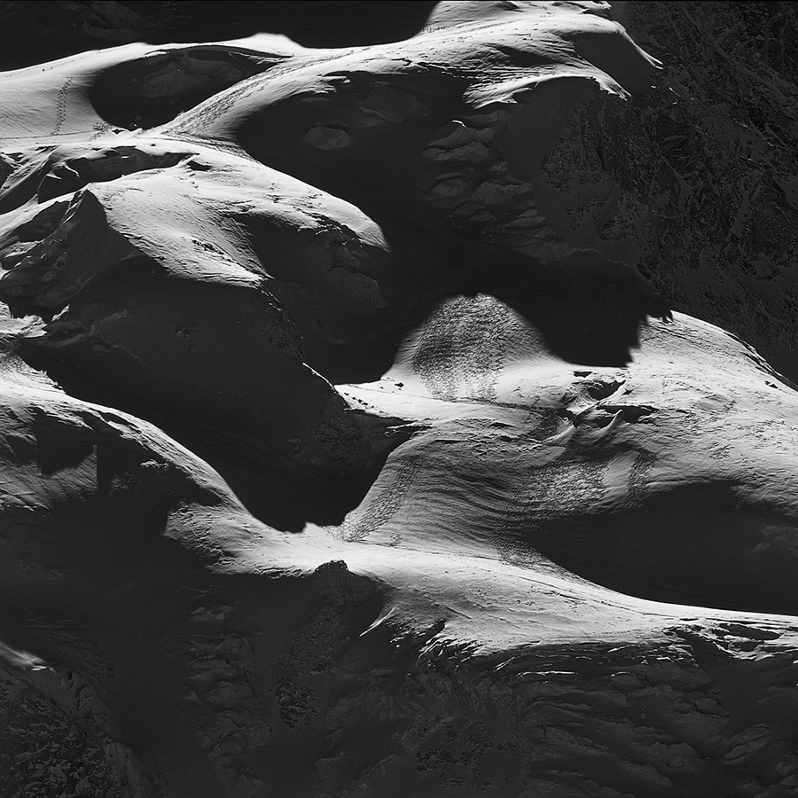 Black Swiss-Alps White