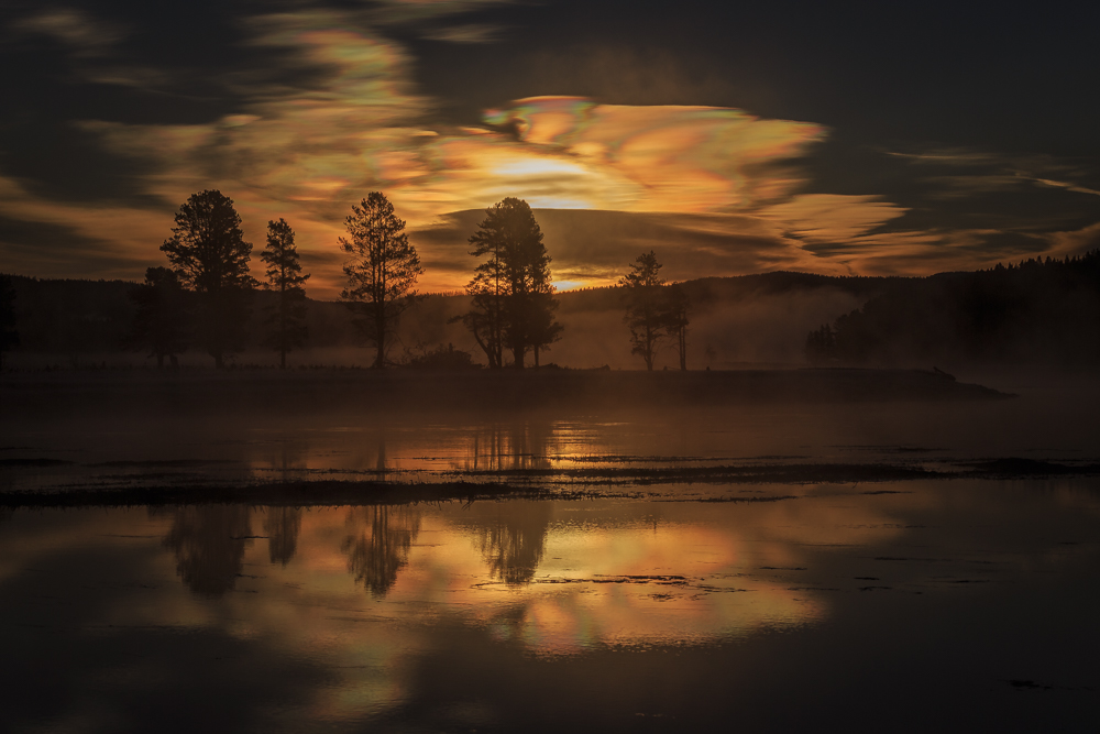 MOrning Yellowstone Lights