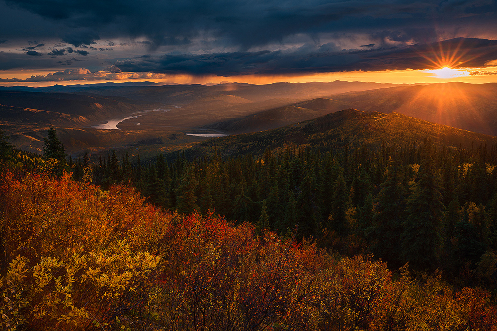 Chasing Light - Unique Yukon