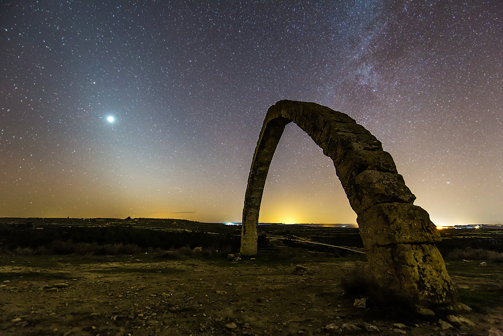Castles and hermitages of Catalonia under the stars.