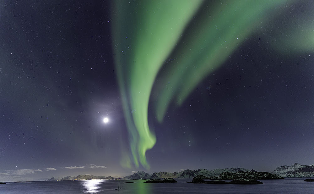 LIGHTNING UP THE FJORDS