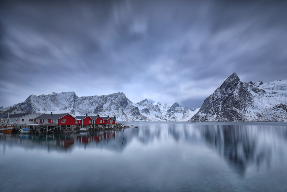 the red huts