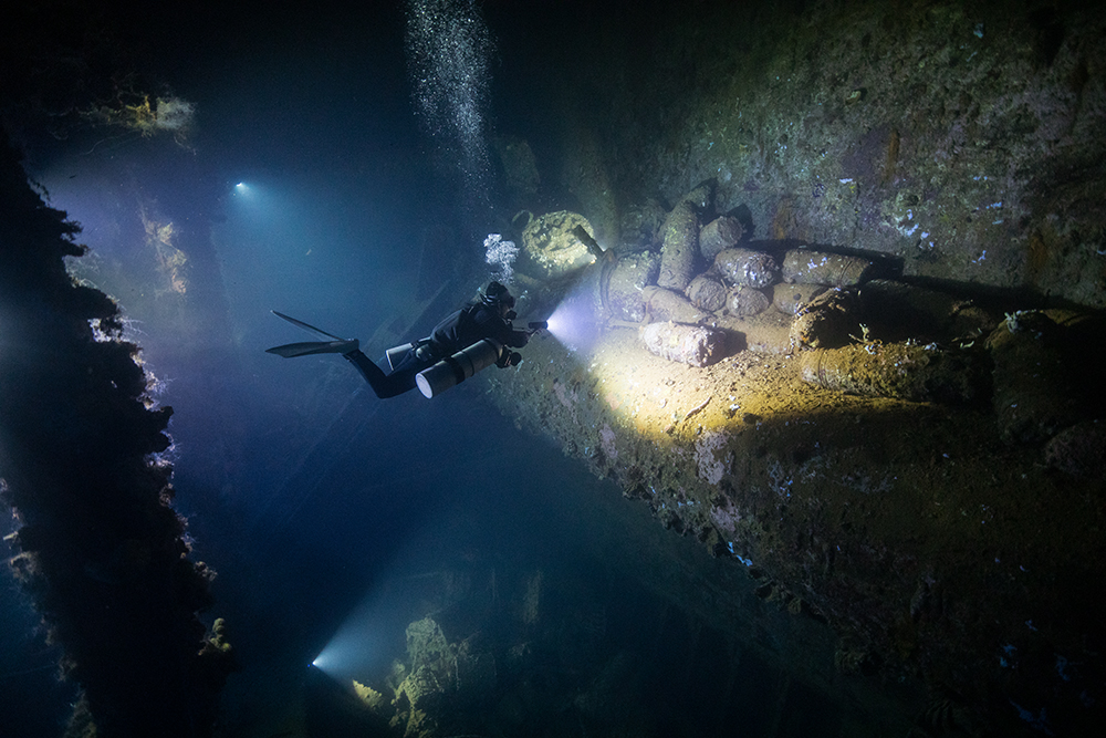 Underwater Wreck Exploration