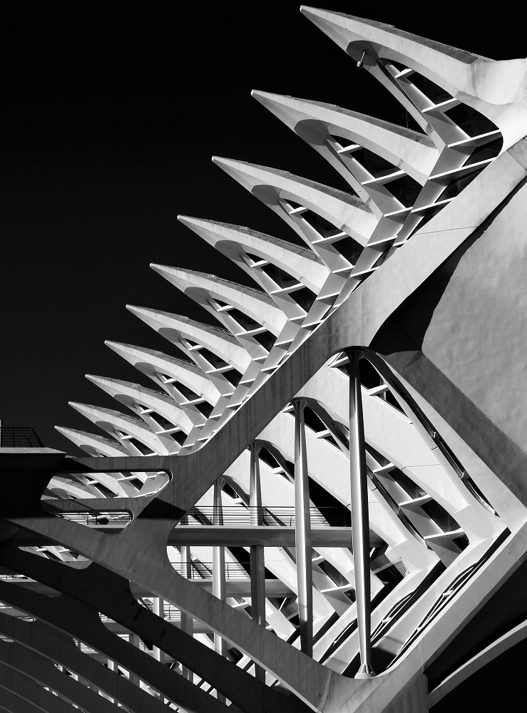 ABOUT BUILDINGS - Form and Geometry (...in high contrast)