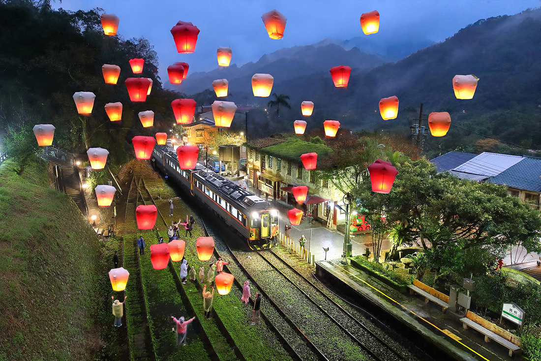The sky lantern train