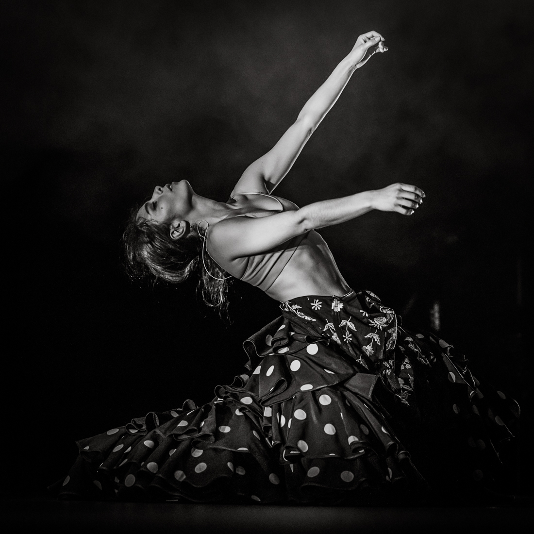 Dancing emotions at flamenco rhythm