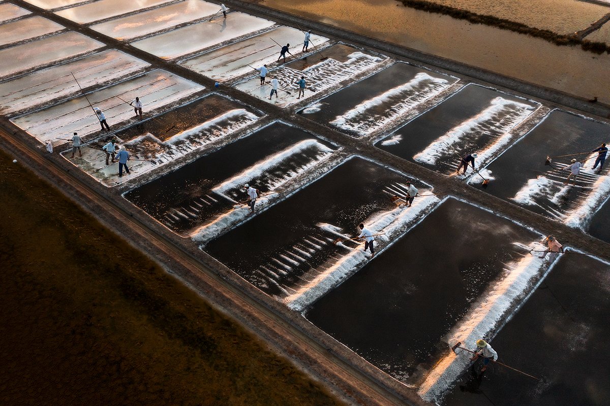 Unique features of salt making