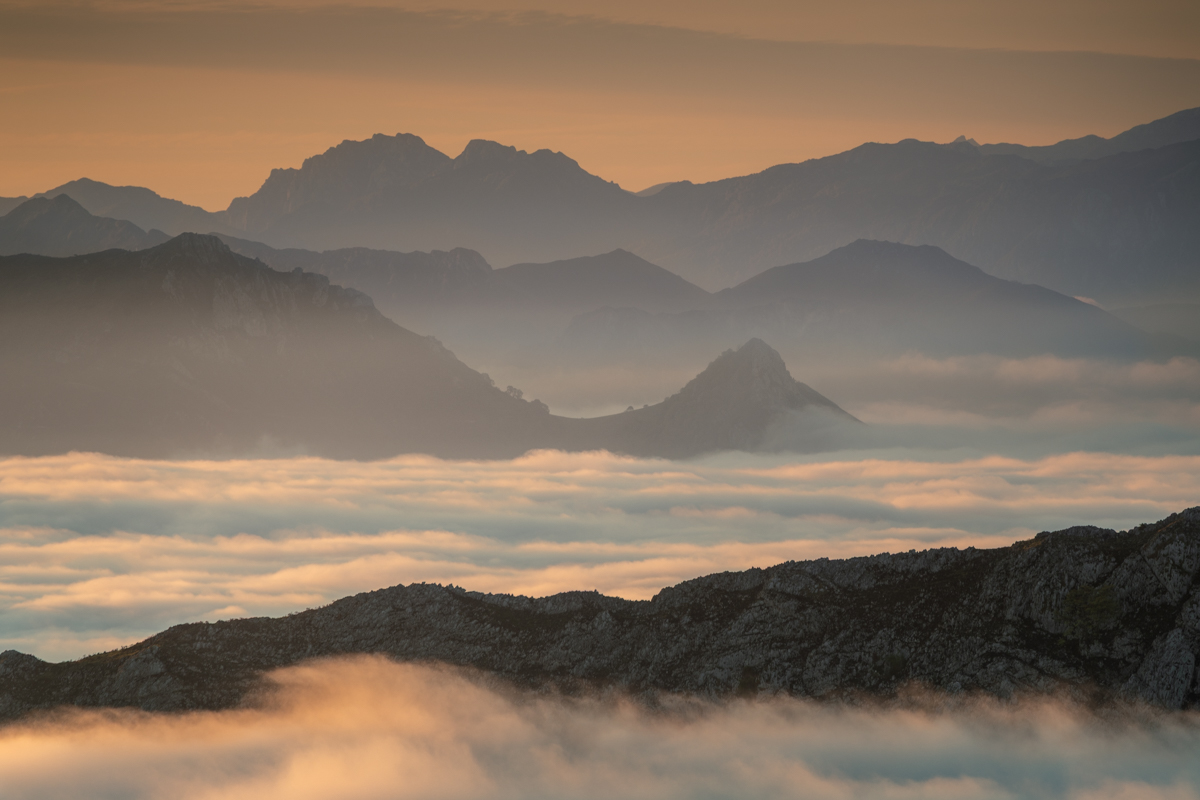 A World Above: Oceans of Mist