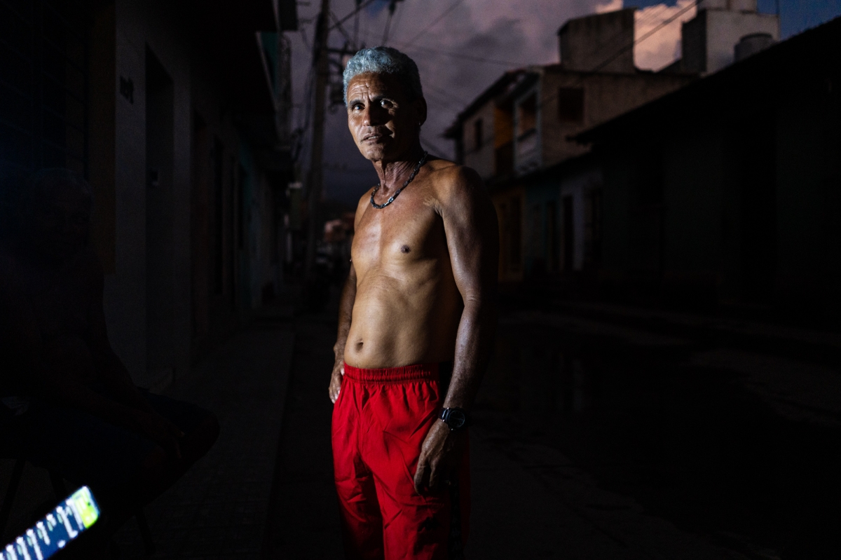 The light we cannot see - Cuba in the dark