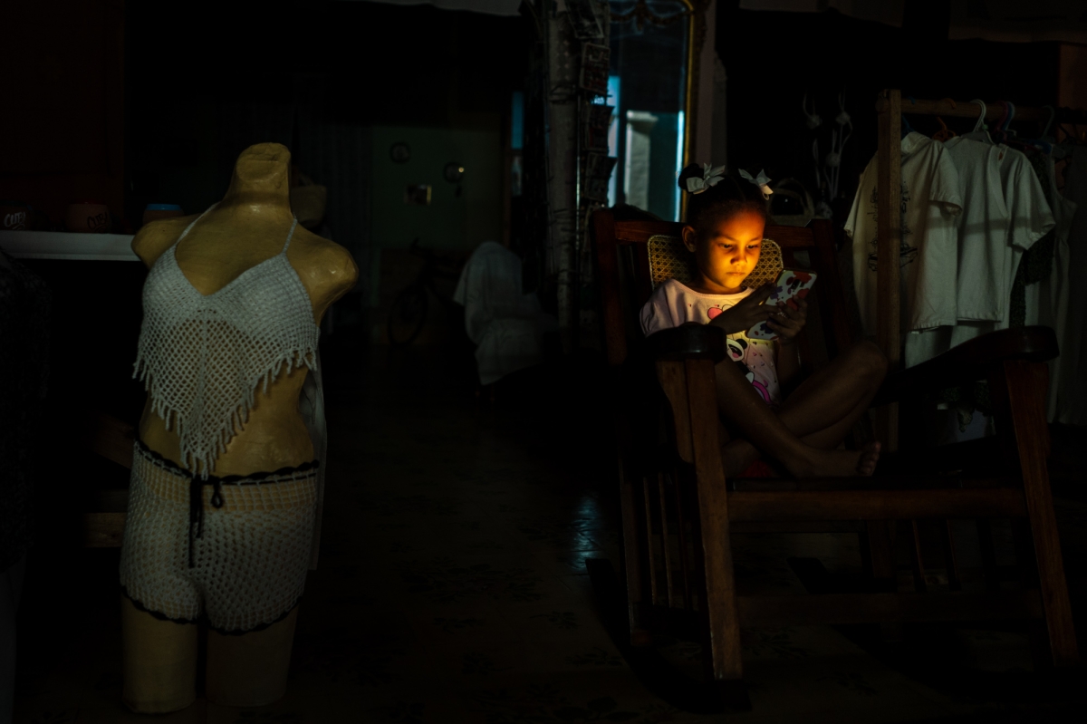 The light we cannot see - Cuba in the dark
