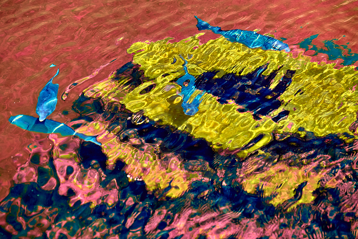 Between Surface and Light