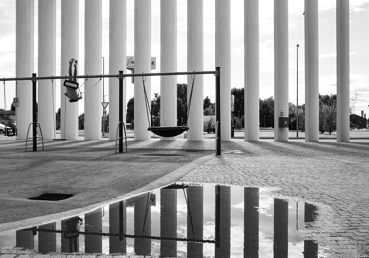 Geometries of Silence 