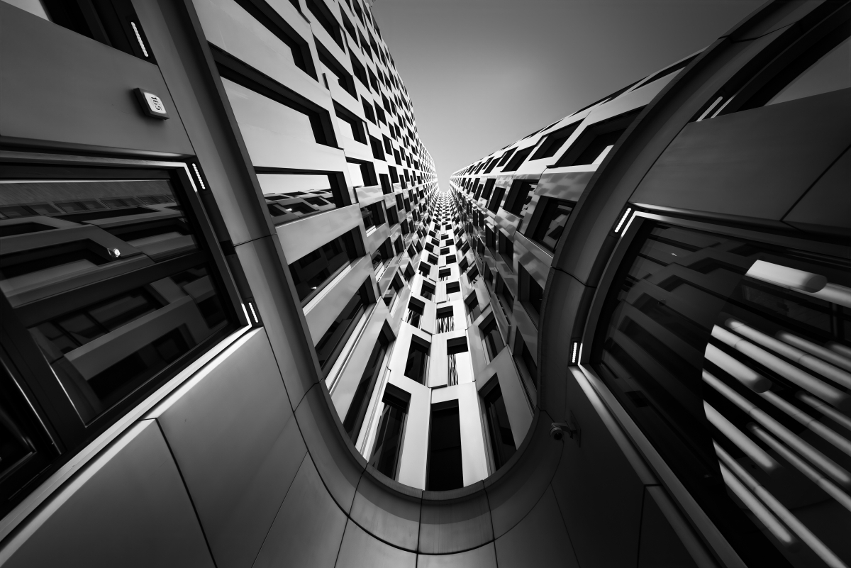 Curved Gravity 