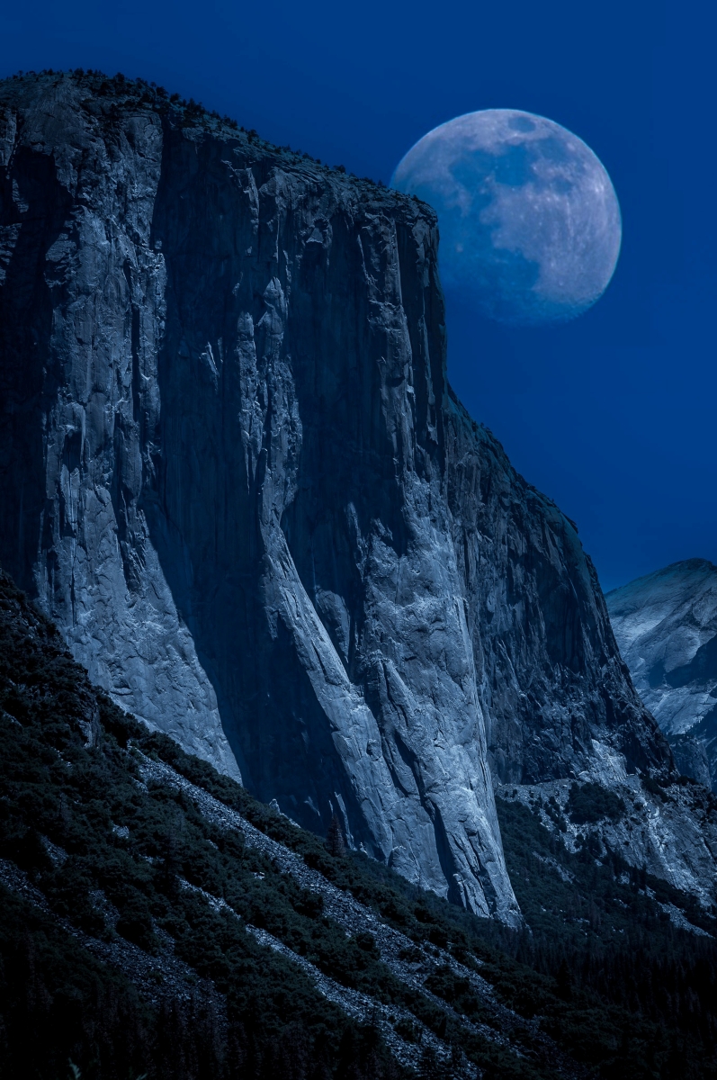 Moon Over El Capitan