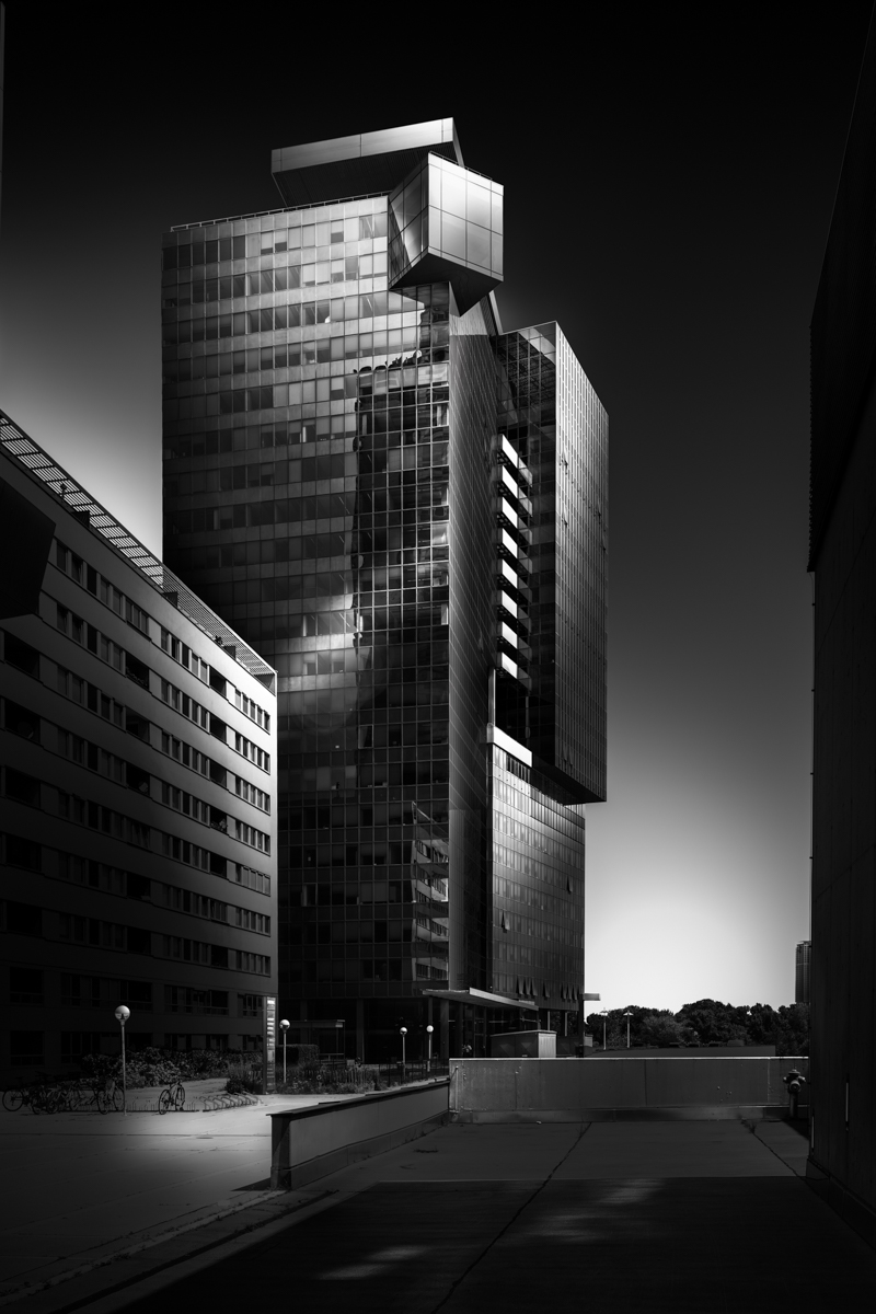 SATURN TOWER Vienna