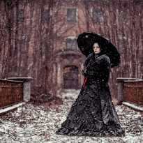Dark Lady in the snow